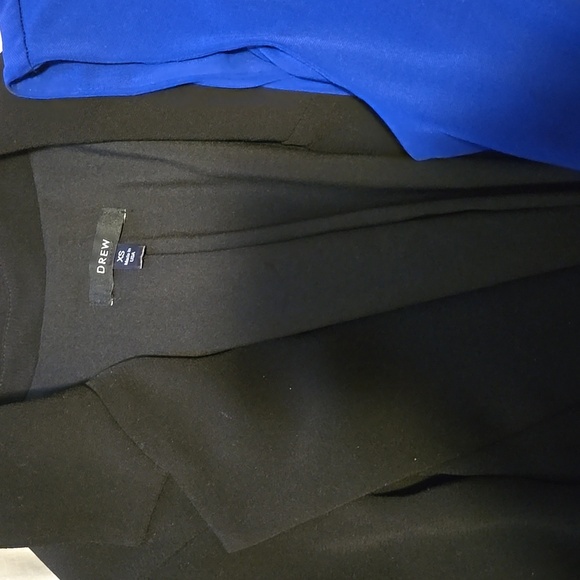 Bundle LOT Drew Blazer BLACK XS AND IVANKA TRUMP ROYAL BLU BLOUSE SLEEVELESS XS - Picture 2 of 6